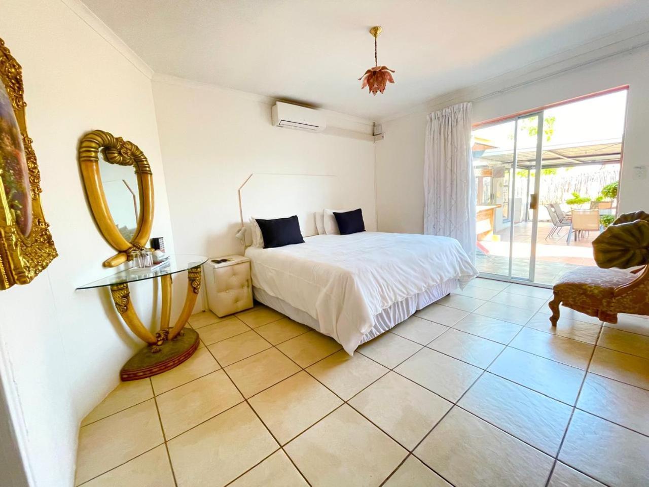 Joezebel Guesthouse Mogwase Екстер'єр фото