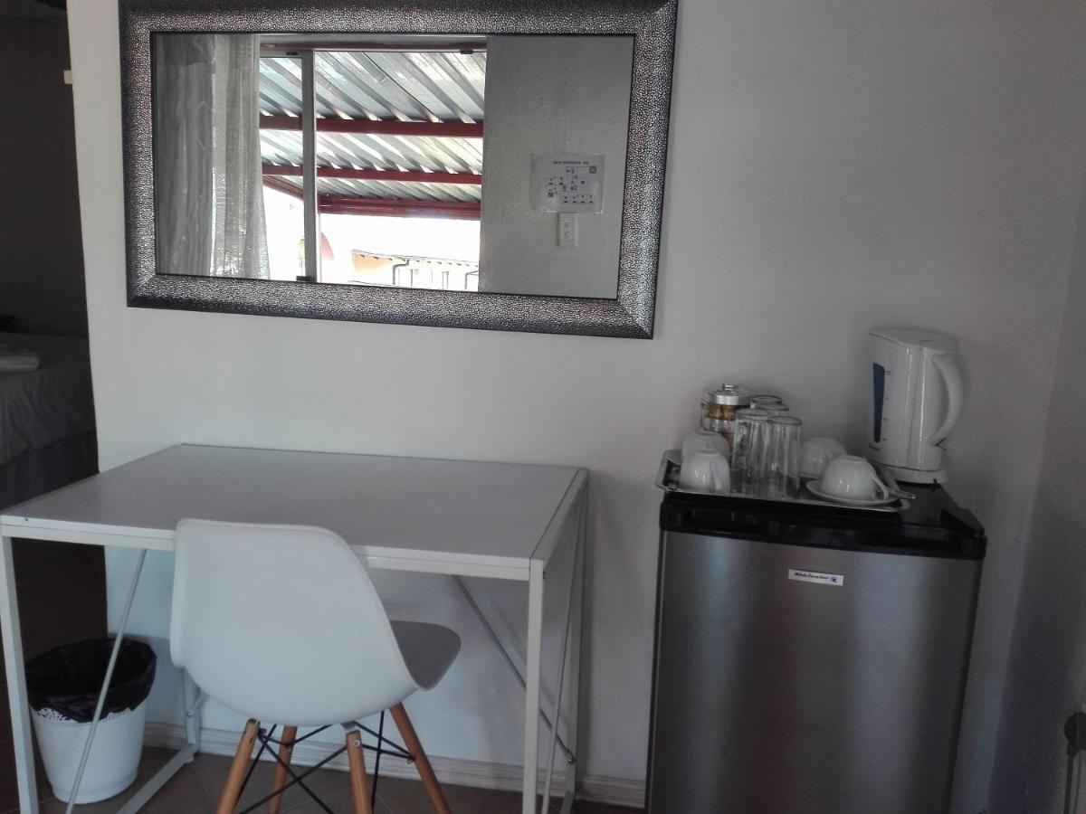 Joezebel Guesthouse Mogwase Екстер'єр фото