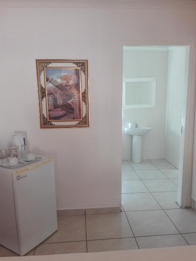 Joezebel Guesthouse Mogwase Екстер'єр фото